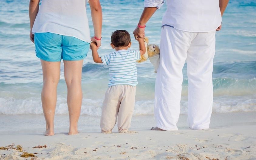 familia na praia